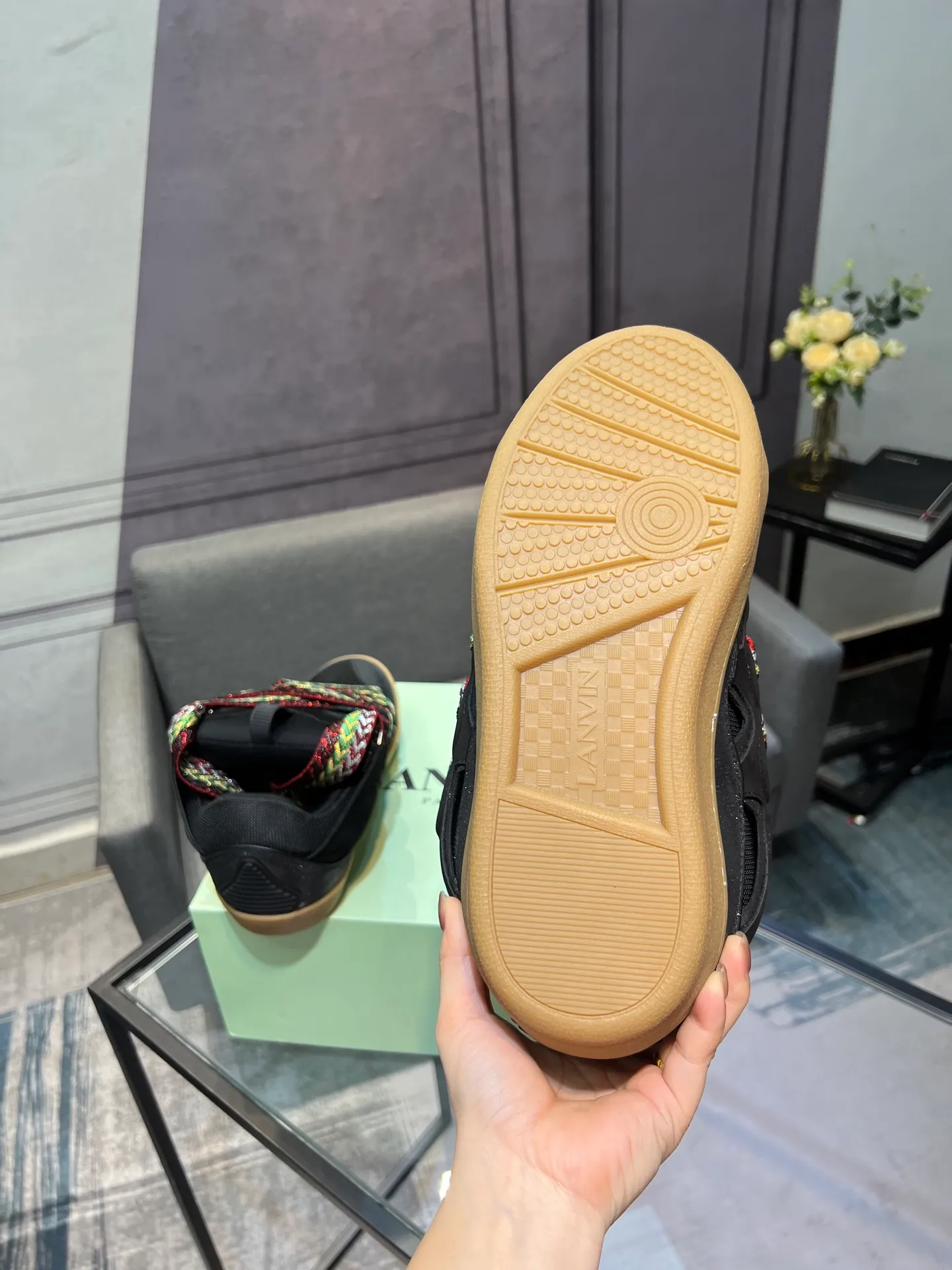 Men's men's shoes💰780 [LANVIN] Latest lace-up fashionable casual sneakers for couples High-quality CLAY couple series‼ ️ The latest trendy products of the season 🌈Many bloggers have planted grass and purchased the original open-mold customization. The upper and outsole are sewn with mark threads without edge sealing. Multiple material splicing combination design. Very versatile for fashionable and casual wear. Comfortable on the feet. Recommended for self-retention (upper cowhide + cow suede + breathable mesh) inner foot pad cowhide exclusive original open-mold clear logo rubber outsole ⚠️36-44 yards (45 custom-made)